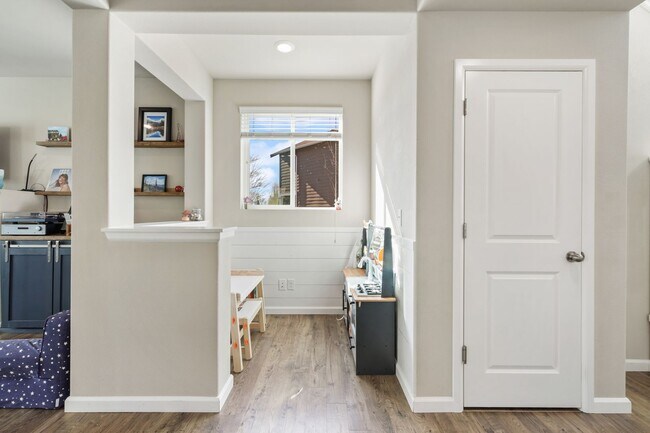 Building Photo - MOVE IN READY NOW! Meridian Campus home available! Beautiful 4 bedrooms 2.5 baths. Easy JBLM comm...