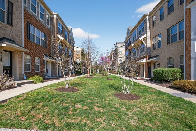 Building Photo - 9822 Ushers Pl