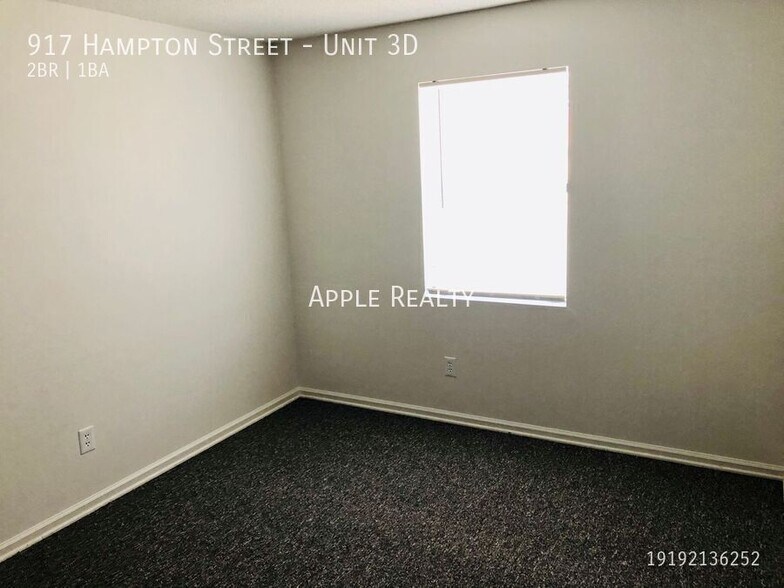 Building Photo - 917 Hampton St