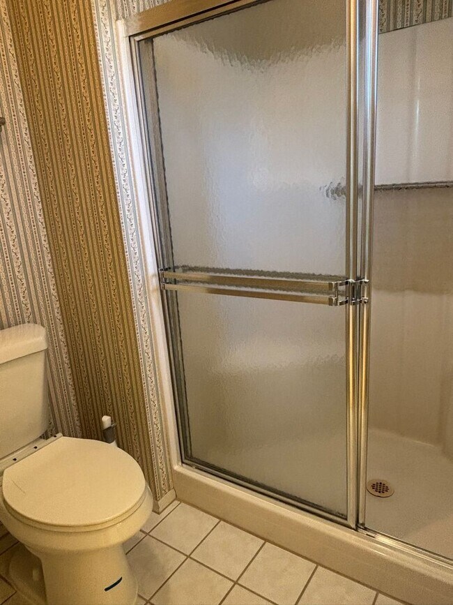 Building Photo - Spacious 3 bedroom Long Term Unfurnished home in Leisure World a 45+ Active Adult Resort Community