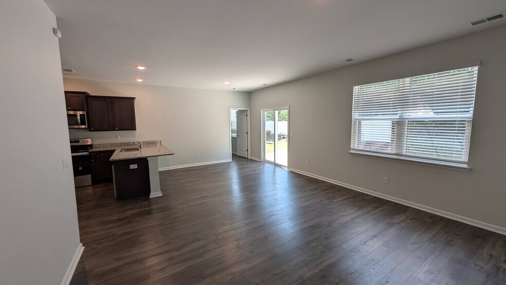 Building Photo - 280 Forestbrook Cove Cir