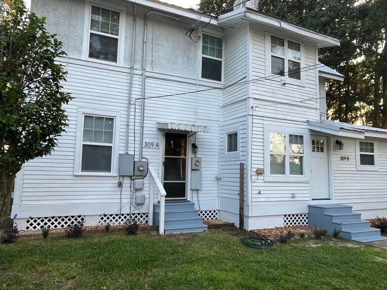 Building Photo - 309 7th St
