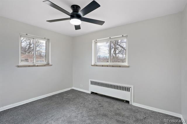 Building Photo - 422 S Clarkson St