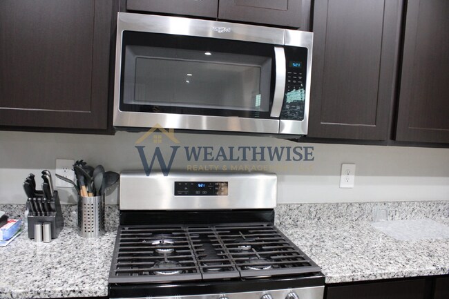 Building Photo - 8839 Baja Fairy Dr