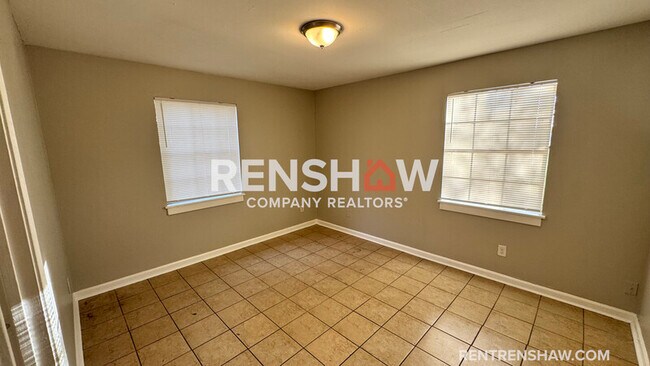 Building Photo - 1976 Goldbrier Ln