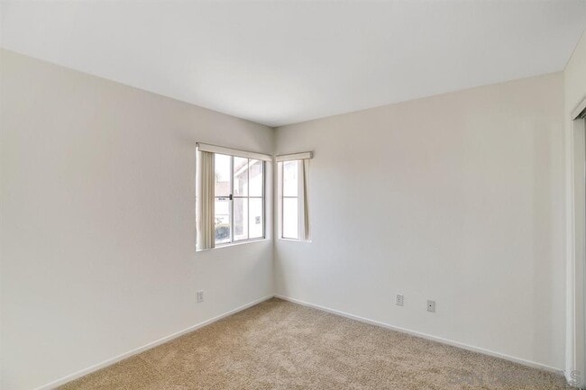 Building Photo - 8727 Westmore Rd