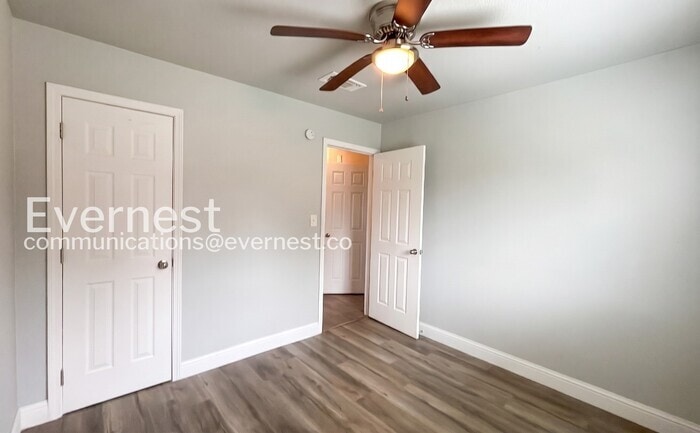 Building Photo - 16211 Corsair Rd