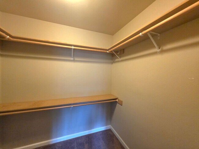 Building Photo - Gated Community