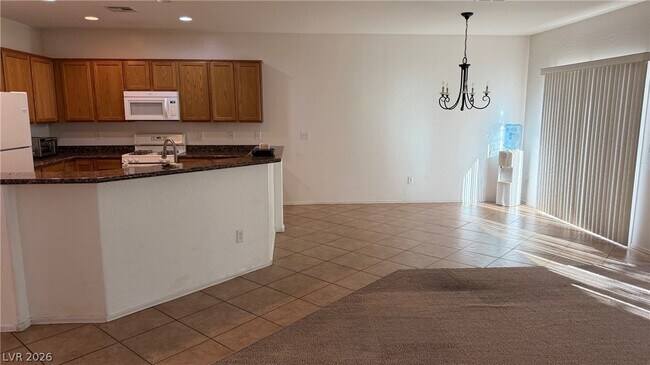 Building Photo - 2205 Willow Wren Dr