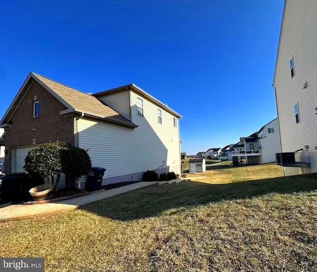 Building Photo - 3254 Kira Ct