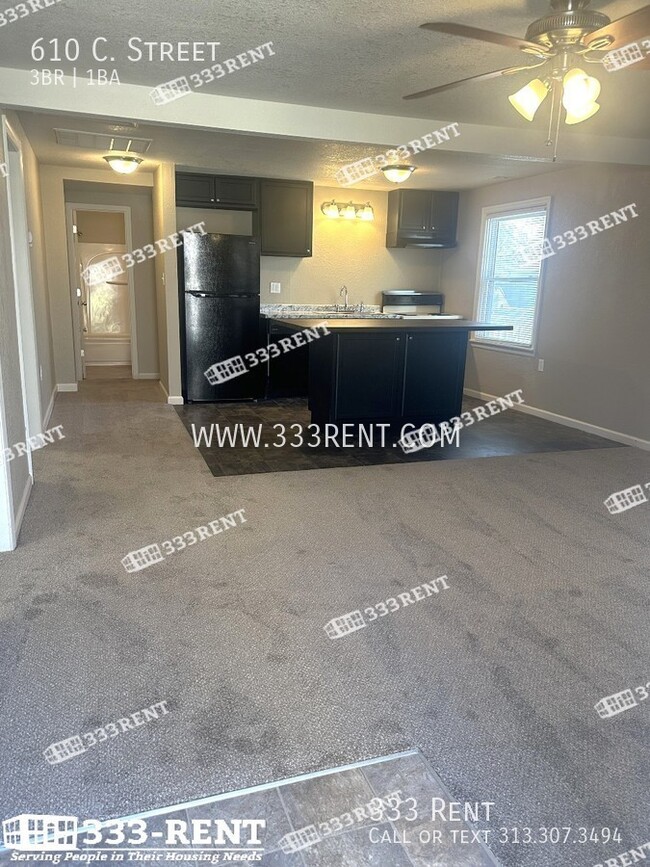 Building Photo - 610 C. Street-