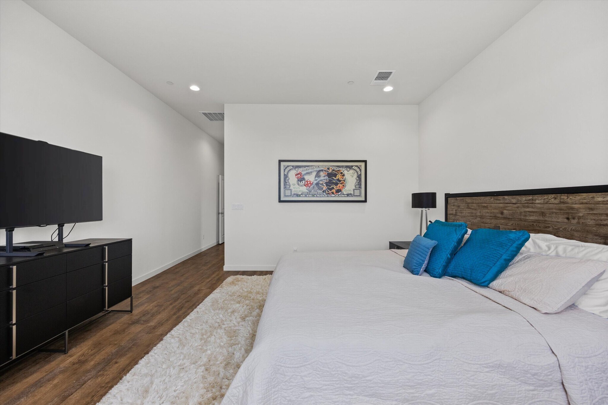 Building Photo - 815 Gilsum Ct