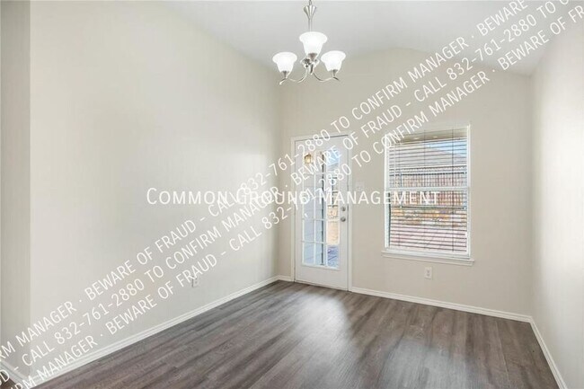 Building Photo - 1118 Grace Dr