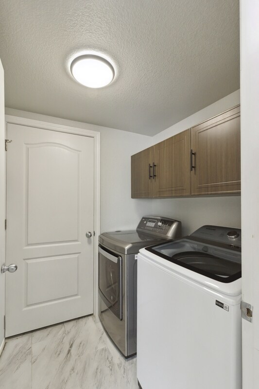 Building Photo - 5552 W 29th St