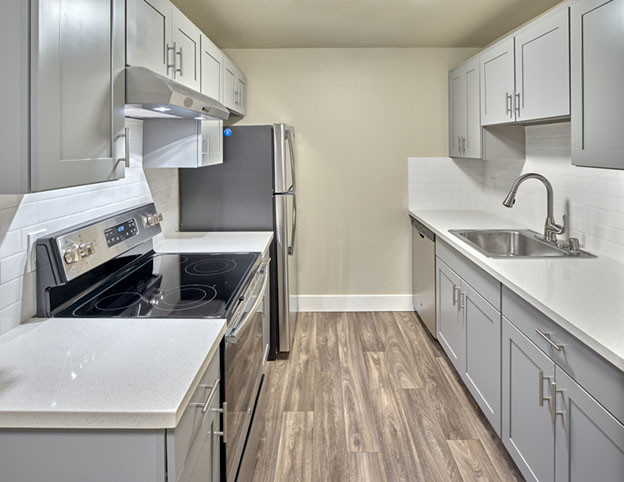 Primary Photo - La Fountaine Apartments