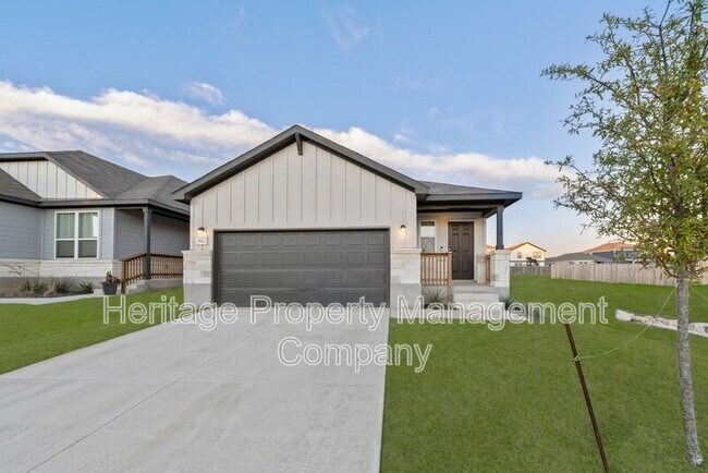 Building Photo - 817 Heartseed Ave