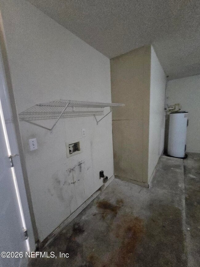 Building Photo - 7910 Georgia Jack Dr N