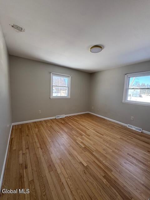 Building Photo - 10 Flicker Dr