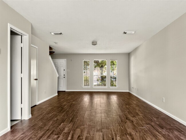 Building Photo - 4914 Jasmine Meadows Ln