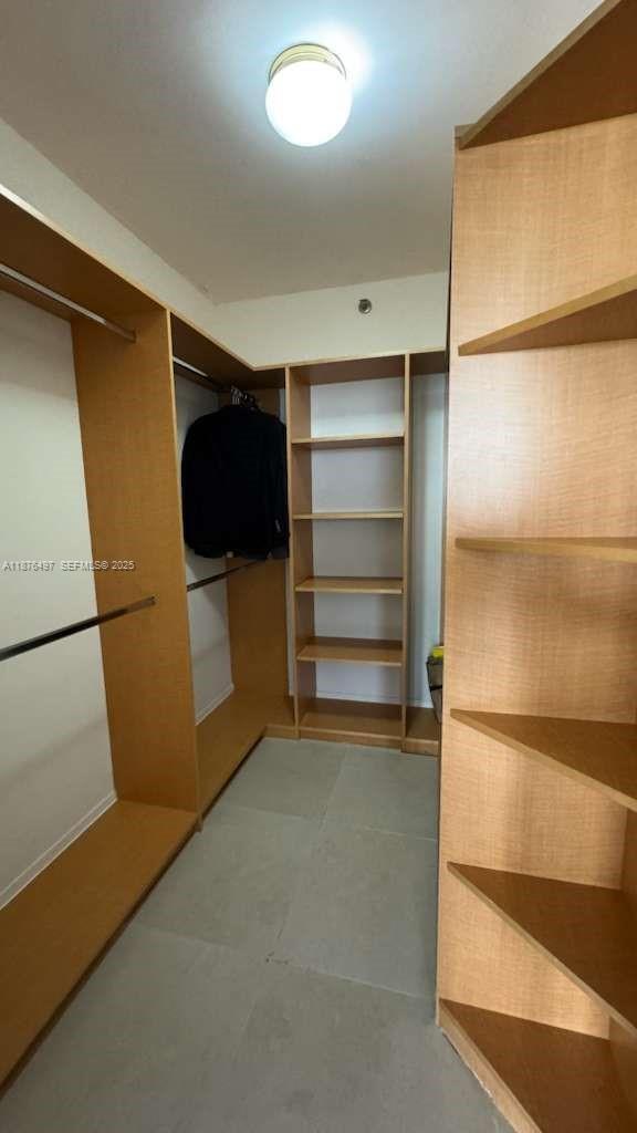 Building Photo - 11113 Biscayne Blvd