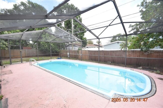 Building Photo - 8720 Flame Vine Ave