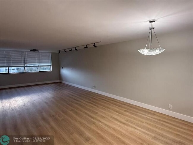 Building Photo - 8020 Hampton Blvd