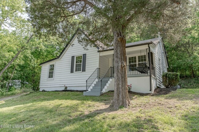 Building Photo - 1886 S Bardstown Rd