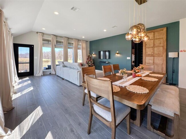 Building Photo - 16608 Christina Garza Dr