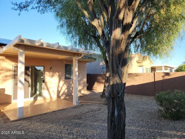 Building Photo - 16841 W Cortaro Point Dr