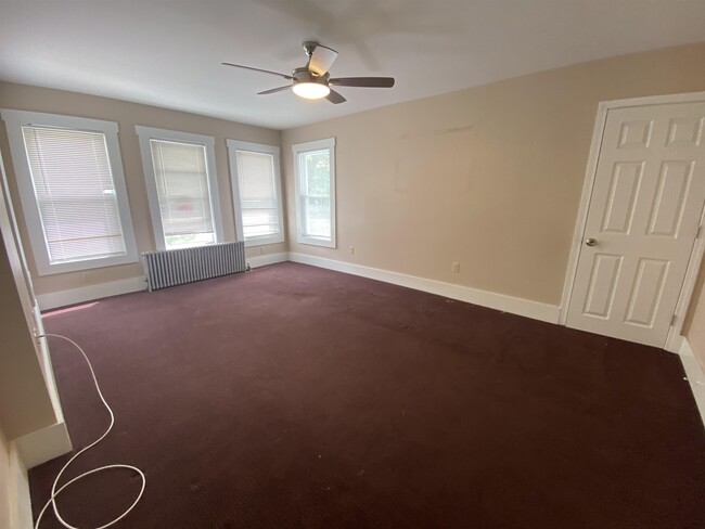 Building Photo - 21 Highland Ave