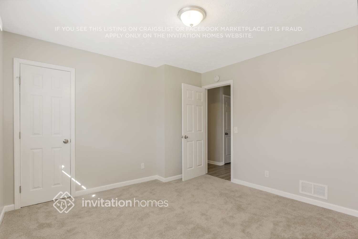 Building Photo - 2180 Pinewood Dr