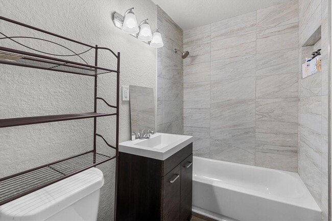 Building Photo - 5107 Dickens Rd