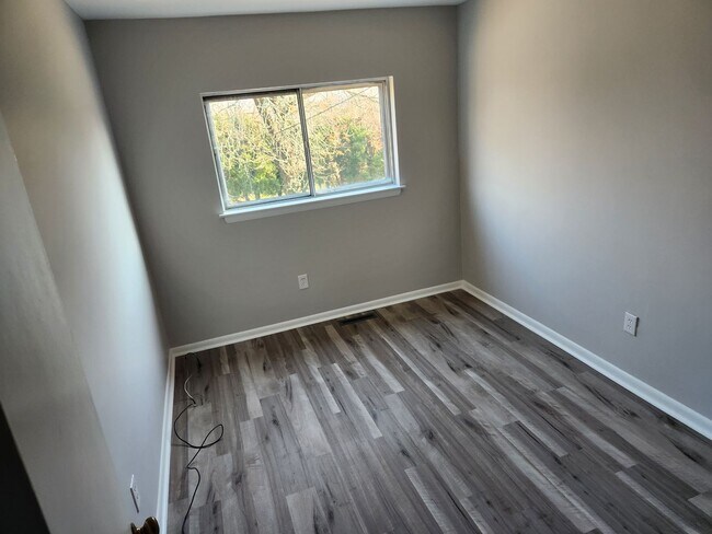 Building Photo - 419 Homestead Rd