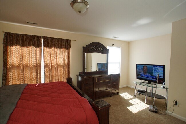 Building Photo - 2236 Stoney Spring Dr