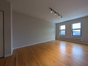 Building Photo - 2832 W Palmer St