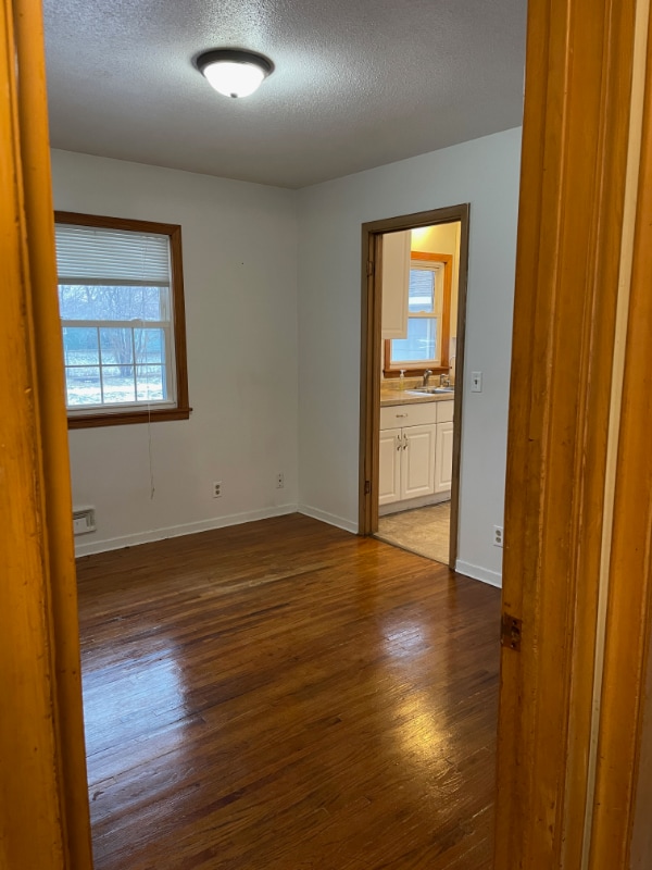 Building Photo - 8471 Hilo Ln S