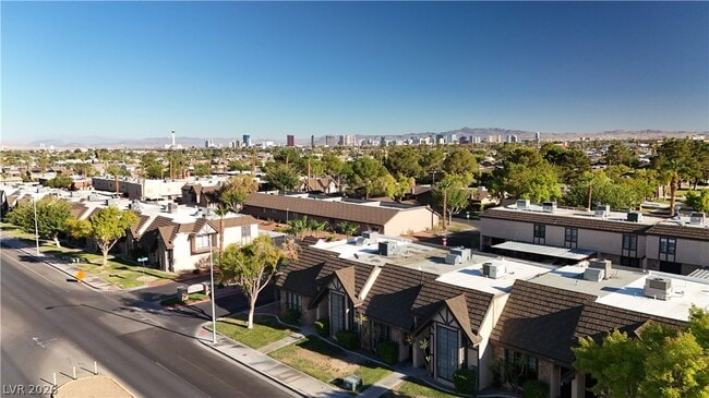 Building Photo - 6544 Ironbark Ln
