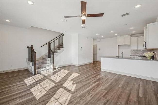 Building Photo - 6072 Silverado Trail