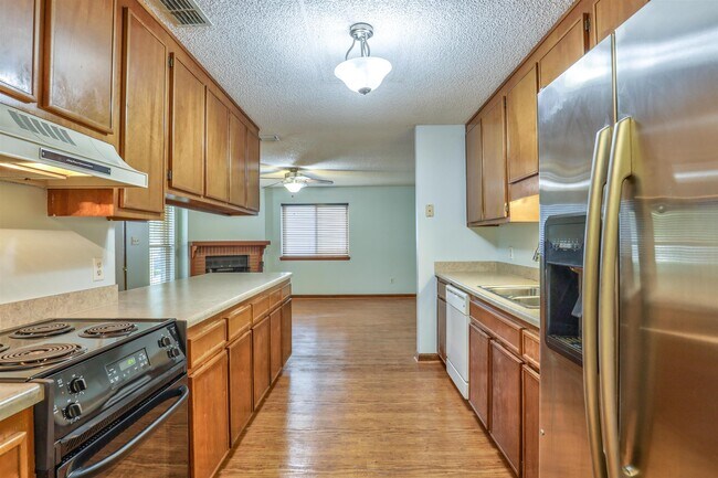 Building Photo - 1609 Willow Bend Way