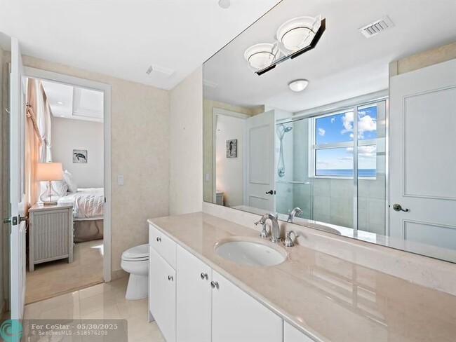 Building Photo - 2110 N Ocean Blvd