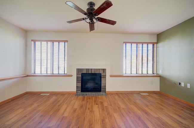 Building Photo - 681 Springwood Dr