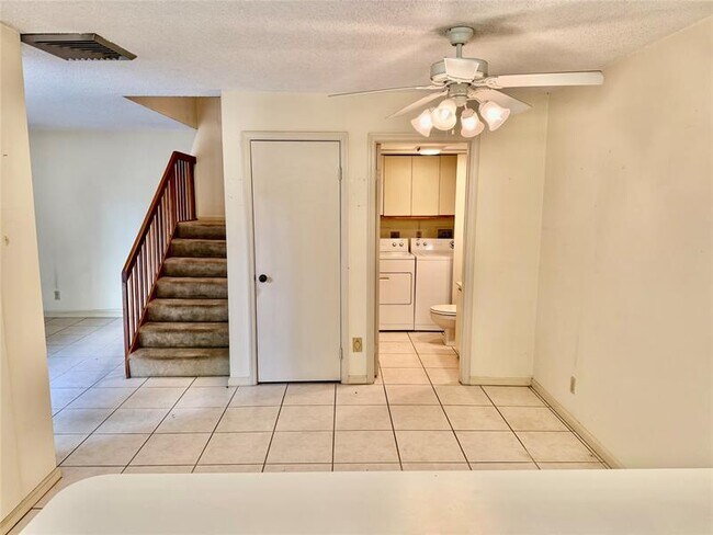 Building Photo - 736 NW 98th Cir