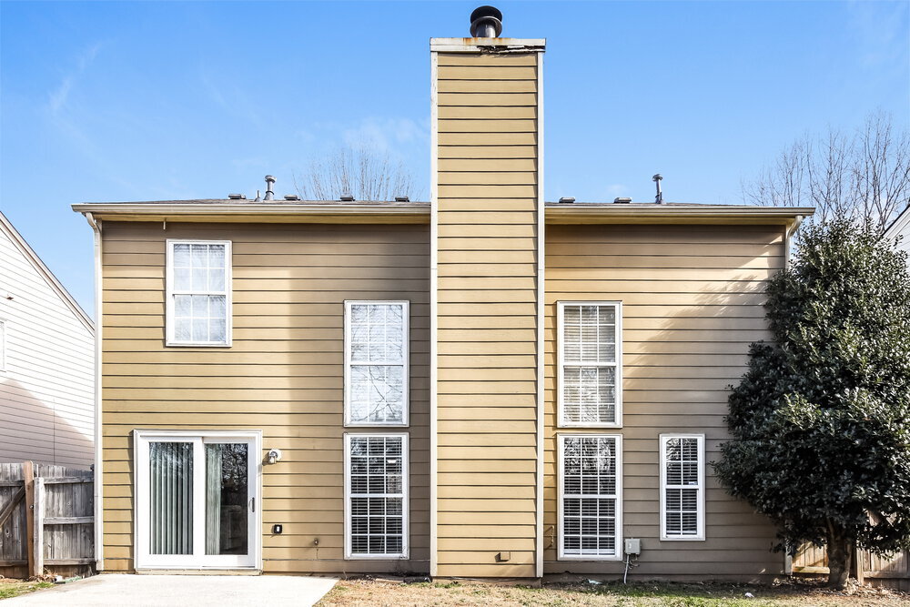 Building Photo - 135 Wallnut Hall Cir