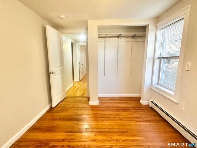 Building Photo - 49 Pleasant St