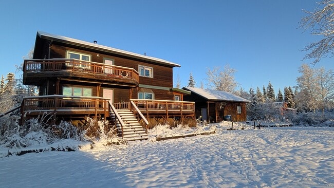 Building Photo - 1045 Dawn Dr