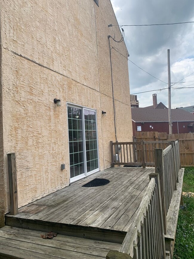 Building Photo - Future Rental! 3 Bed/2 Bath, Fenced Yard, Storage-York City SD