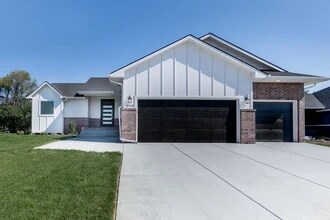 Building Photo - 10406 W Graber Cir