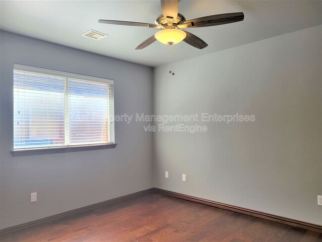 Building Photo - 8821 NW 120th St