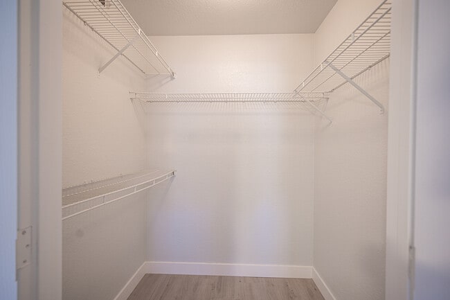 Building Photo - 5055 W Hacienda Ave