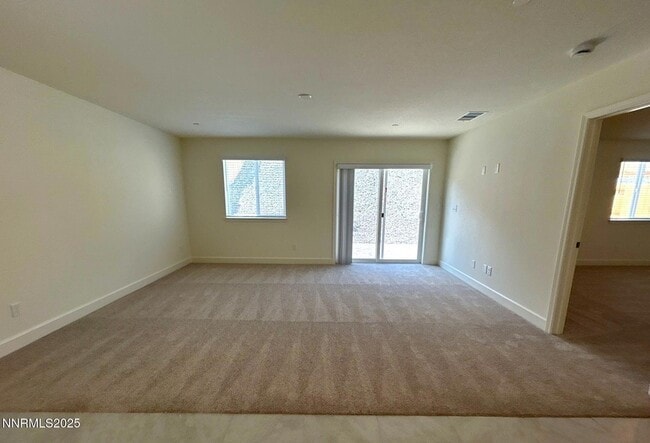 Building Photo - 904 Cascade Range Dr